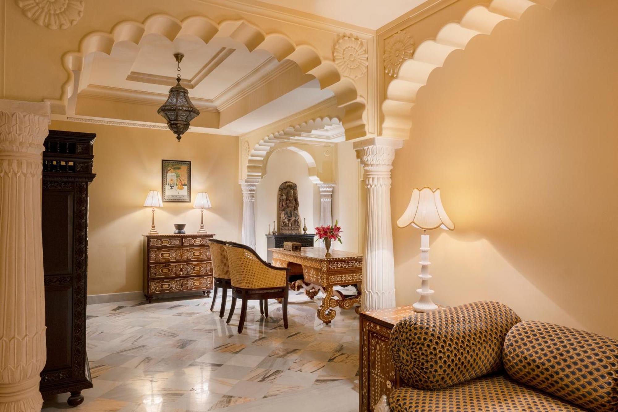 Raffles Jaipur Hotel Exterior photo